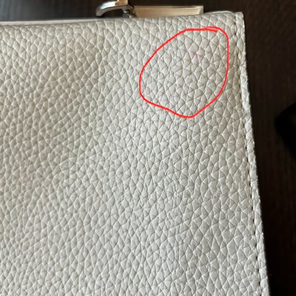 Steve Madden White Pebbled Faux Leather Crossbody Chain Strap Zip Pocket - Picture 5 of 5